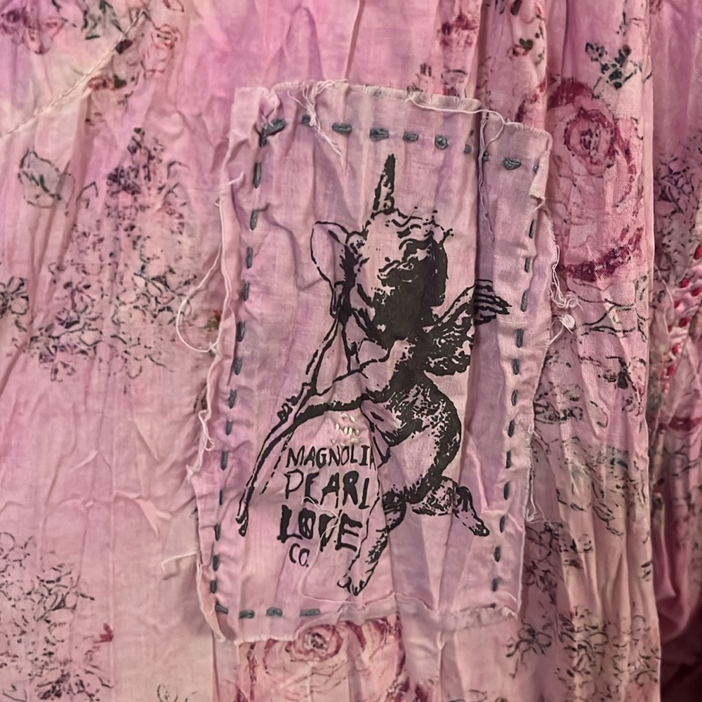 Magnolia Pearl Laurel Shirt Cabbage Rose - Picture 11 of 15